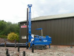 IHC Vermeer MT piling equipment