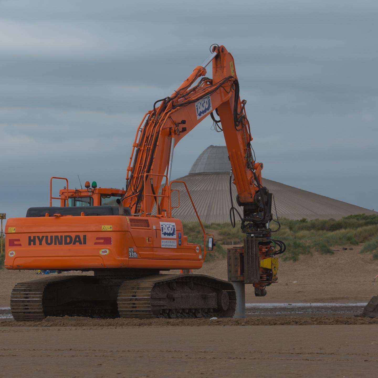 SMS SGM80 side grip installing tubular piles