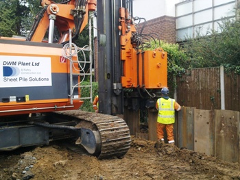 RTG leader rig with pile press silent piling Manchester