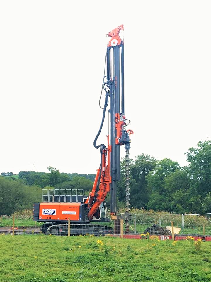 RTG RG19T telescopic leader rig on hire in Wales