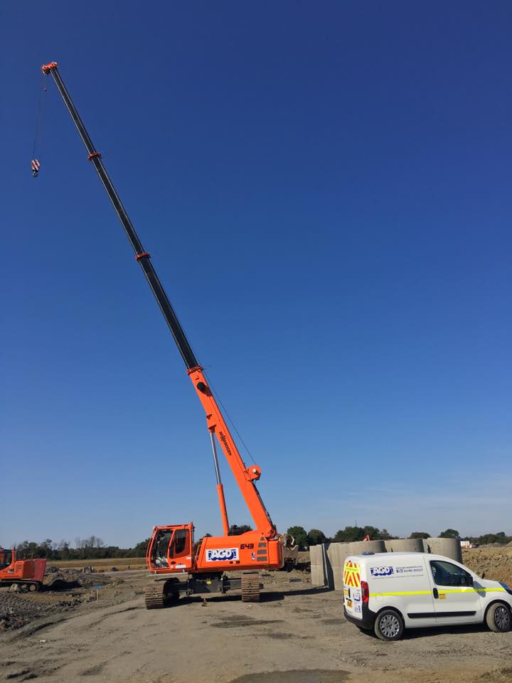 40 tons Sennebogen 643R telescopic crawler crane at work in Rugby for Green Piling
