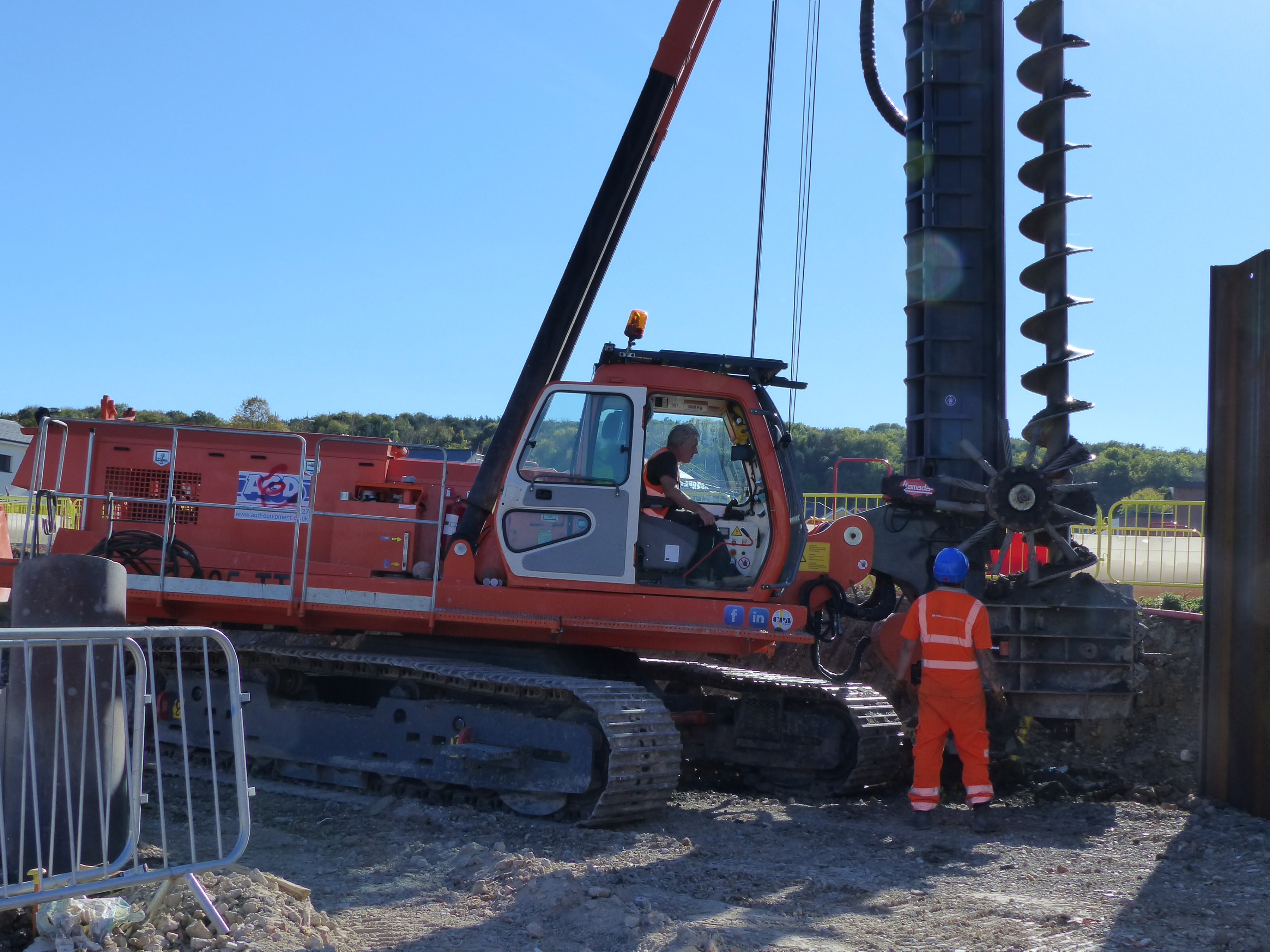 Llamada P105TT CFA piling rig on hire to Volker
