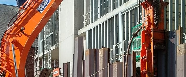 Pajot air piling hammers for driving sheet piles